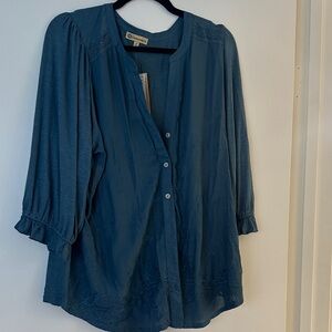 Democracy – Blue Button-Up Women's Top with detailed embroidery NWT 1X